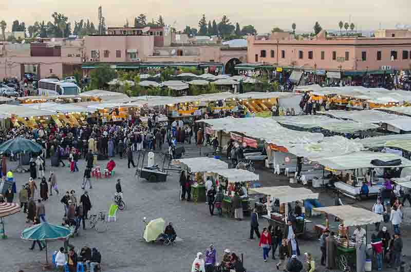 12 - Marruecos - Marrakech - plaza Jamaa el Fna - imagen al atardecer